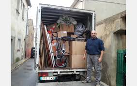 Bonjour à tous !! Débarras 66 Vide les Encombrants de FastHôtel à Perpignan ce jour, environ 3500 kg de tout venant pour mise en Déchetterie.