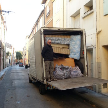 Bonjour à Tous !!! ce Lundi enlèvement de Meubles à Canet Immeuble 4 étages sans Ascenseur. Débarras66   7/7 à votre Service